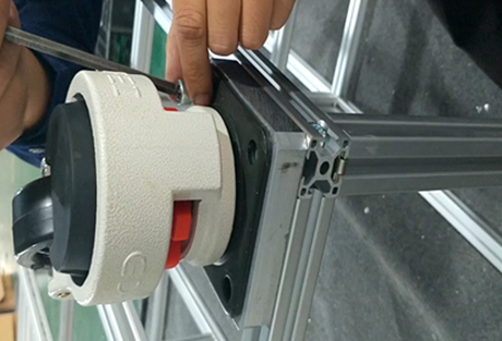 福马脚轮安装图