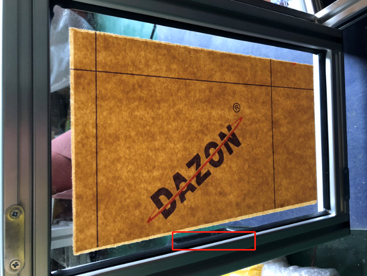 压条固定亚克力板