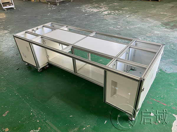 铝型材操作台案例